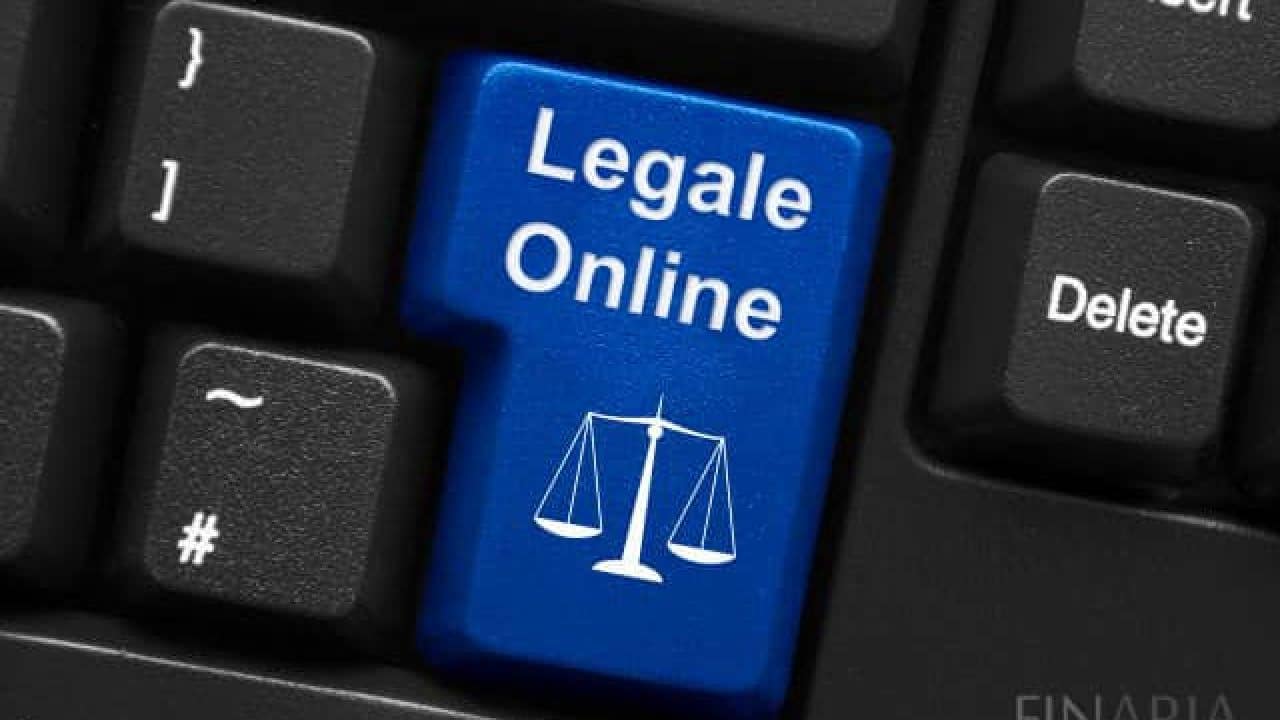 Consulenza Legale Online - Tastiera del computer